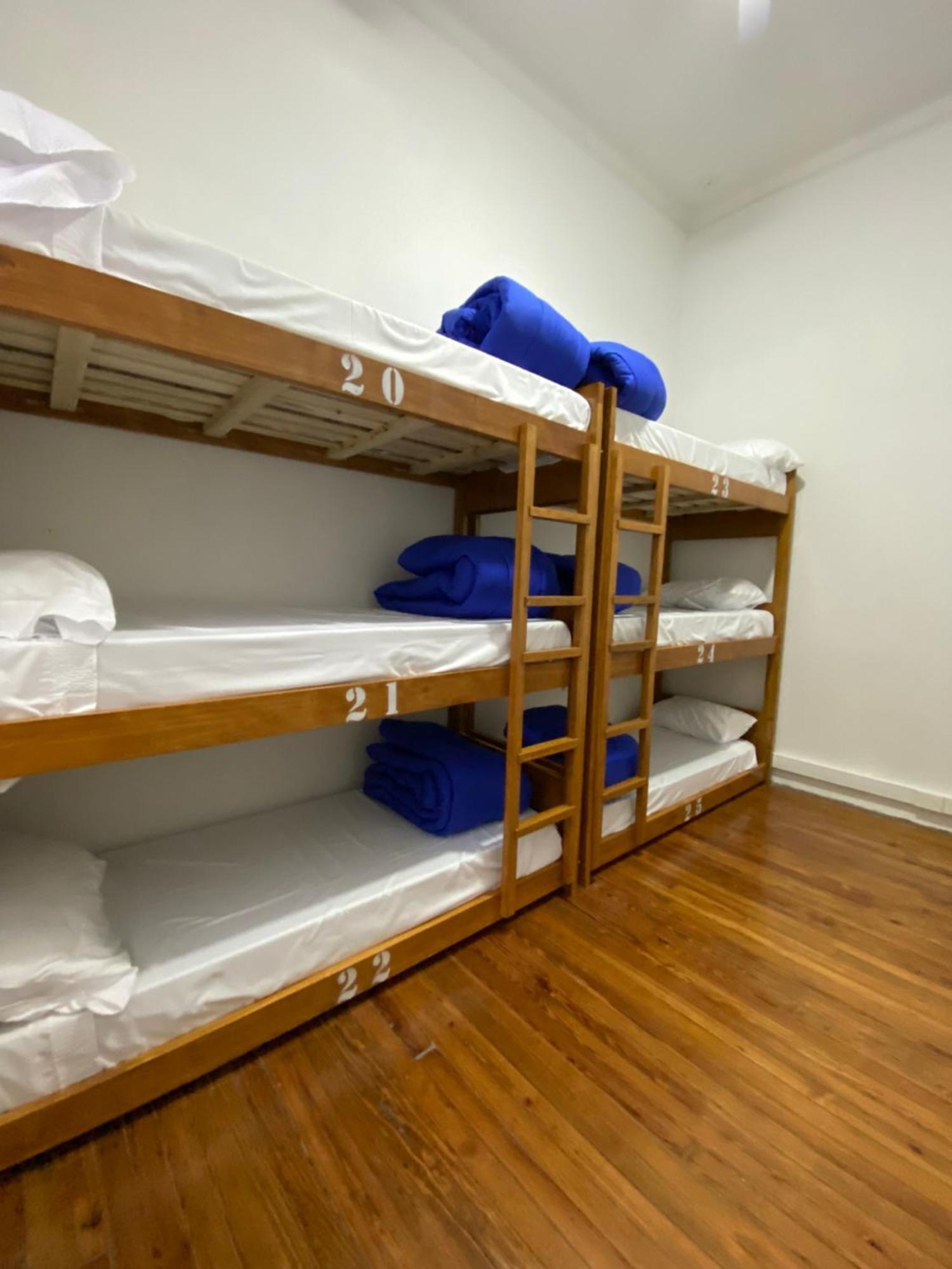Hostel Miraflores Buenos Aires Esterno foto